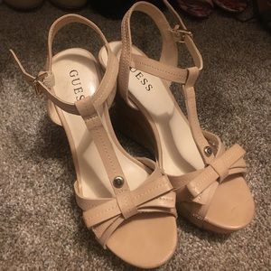 Guess bow wedges